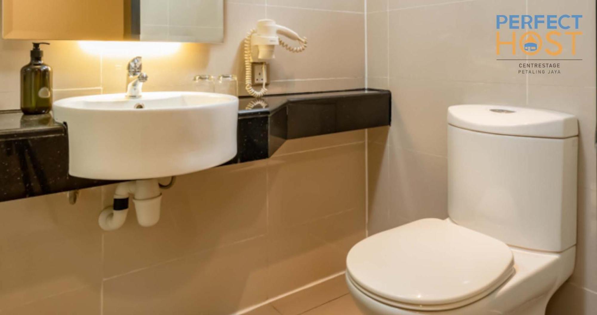 Centrestage Petaling Jaya By Perfect Host Exterior foto Bathroom
