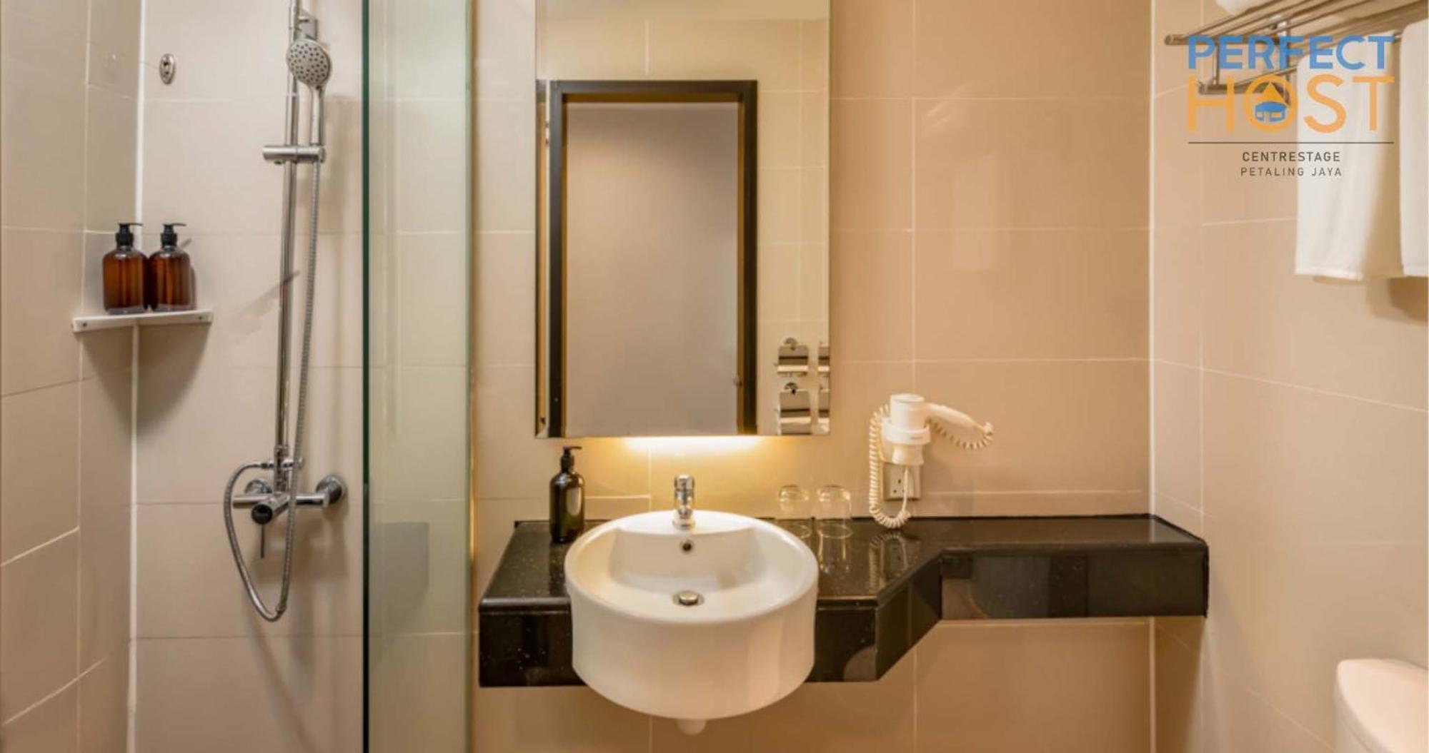 Centrestage Petaling Jaya By Perfect Host Exterior foto Bathroom